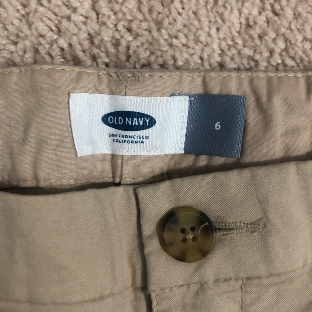 Brand new khaki shorts!